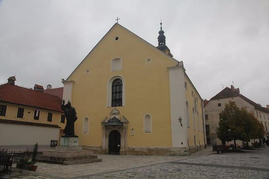 Statue de Gregoire de Nin